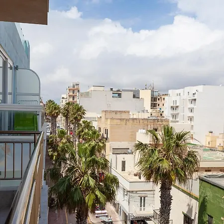 Spacious Designer Apt With Private Seaview Balcony By 360 Estates Apartmán
