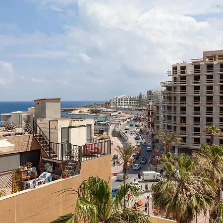 Spacious Designer Apt With Private Seaview Balcony By 360 Estates *