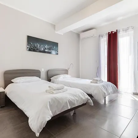 Spacious Designer Apt With Private Seaview Balcony By 360 Estates